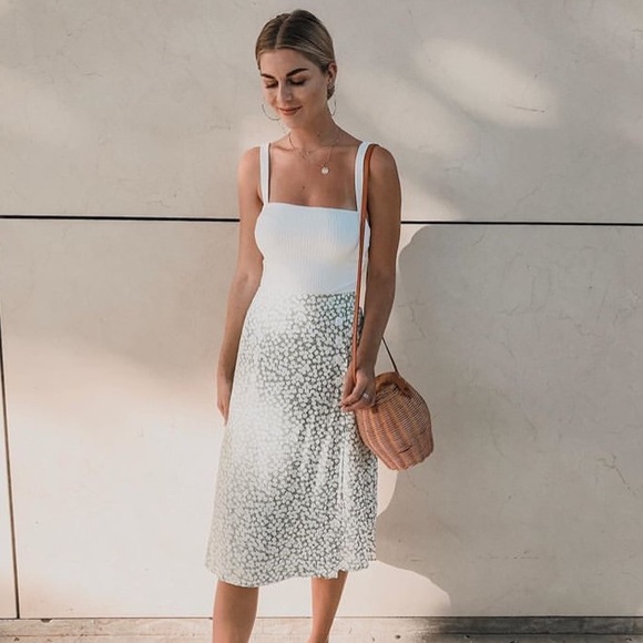 Faithfull the Brand Vida Wicker Bag NWT - Picture 7 of 16